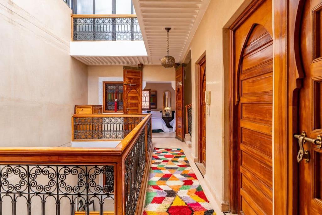 Charmant Riad Privatif Au Coeur De La Medina Vila Marraquexe Exterior foto